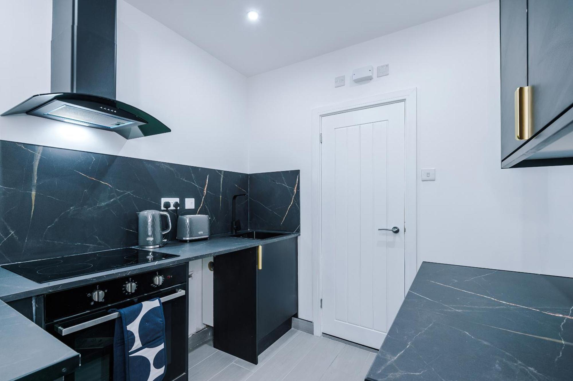 Comfort Style Brand New Selly Oaks Apartment 버밍엄 객실 사진