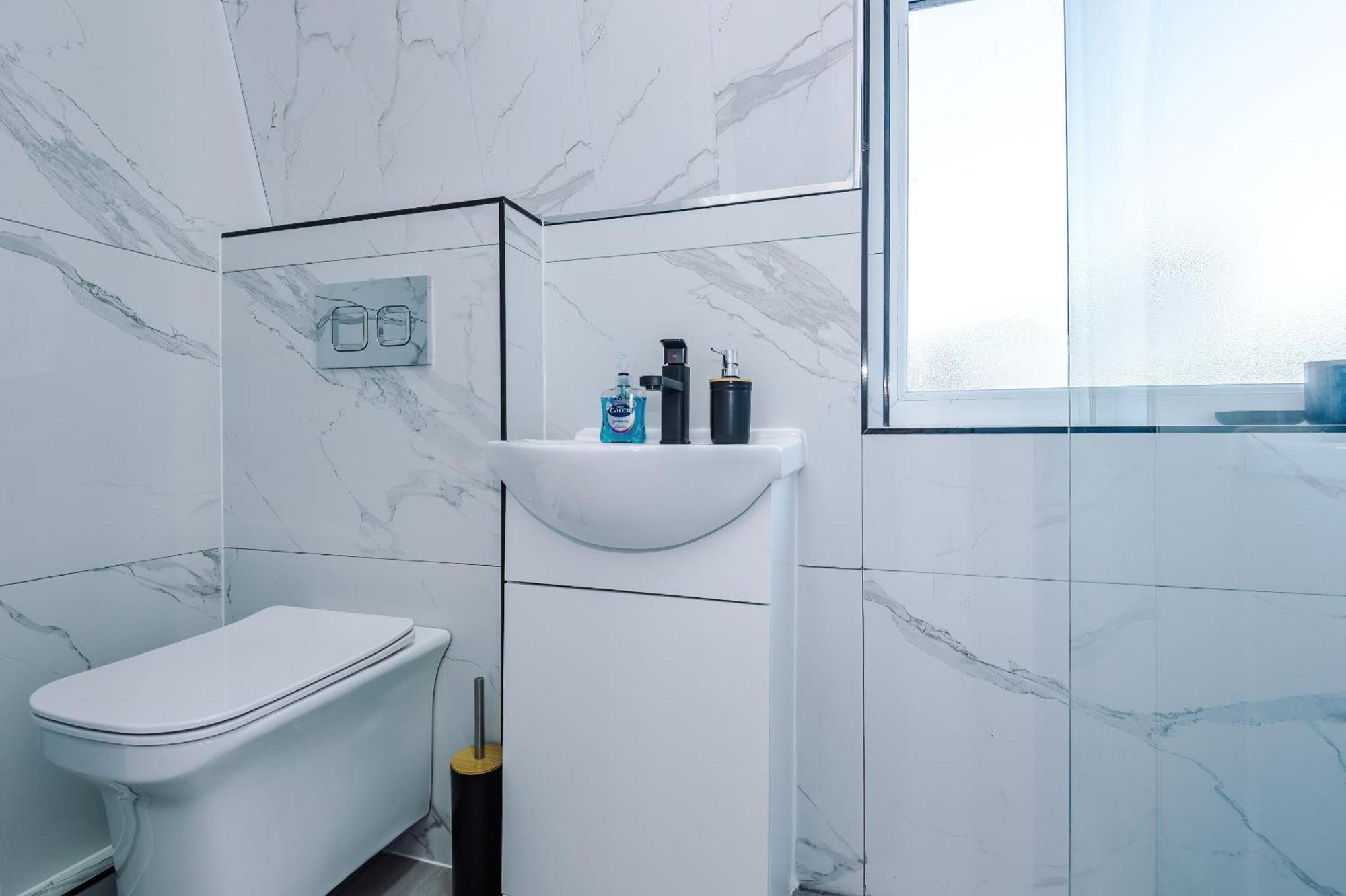 Comfort Style Brand New Selly Oaks Apartment 버밍엄 객실 사진
